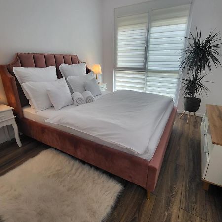 Sika Sunny Garden Apartment Арад Экстерьер фото
